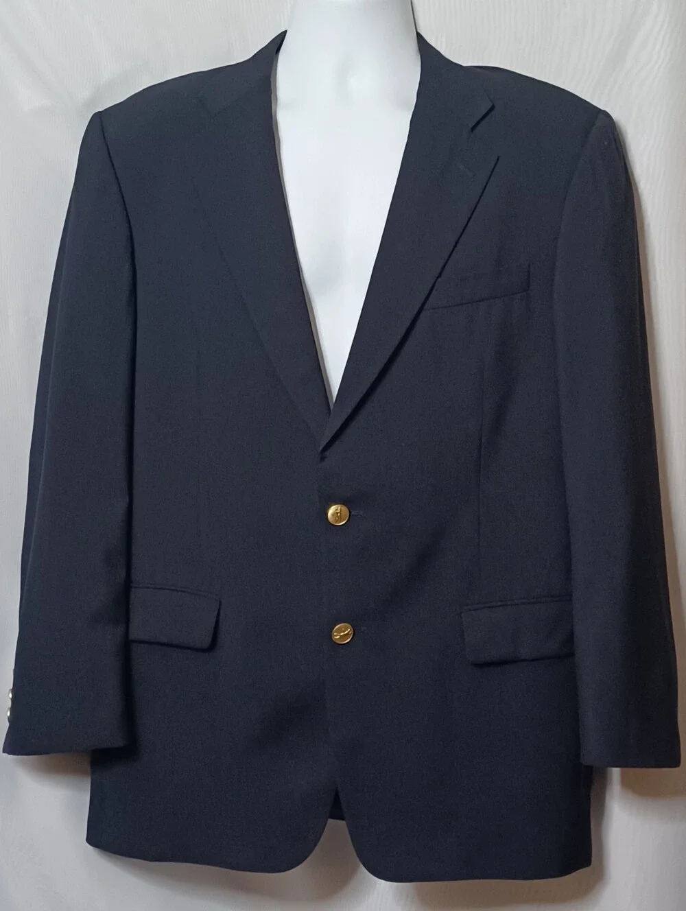 Bobby Jones Men's Wool Suit Jacket With Gold Tone Decorative Golf Buttons. 40S